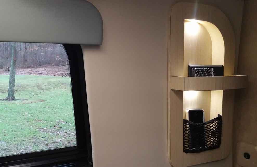 Rear-Shelves Van